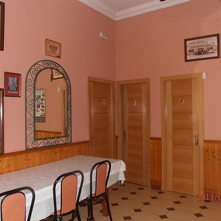 Hostal Restaurante Las Rejas Archidona Luaran gambar